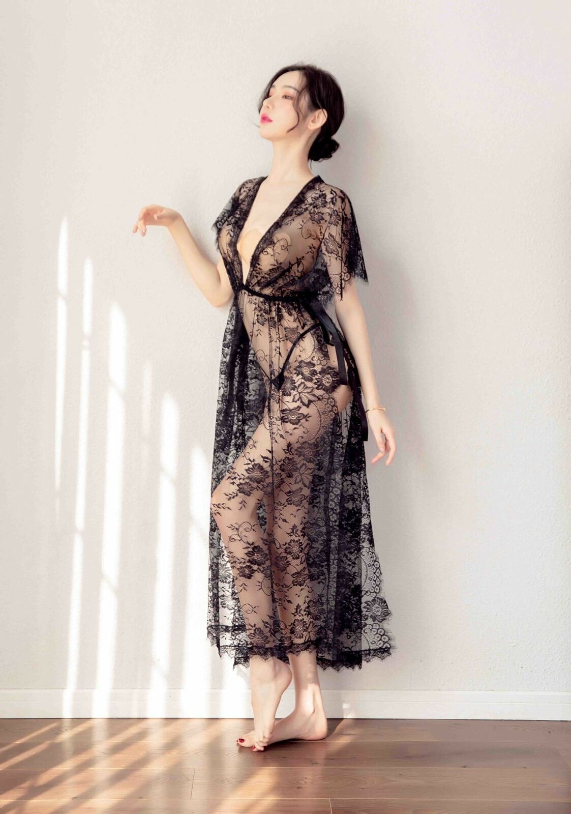 Long Slit Black Perspective Eyelash Lace Nightdress