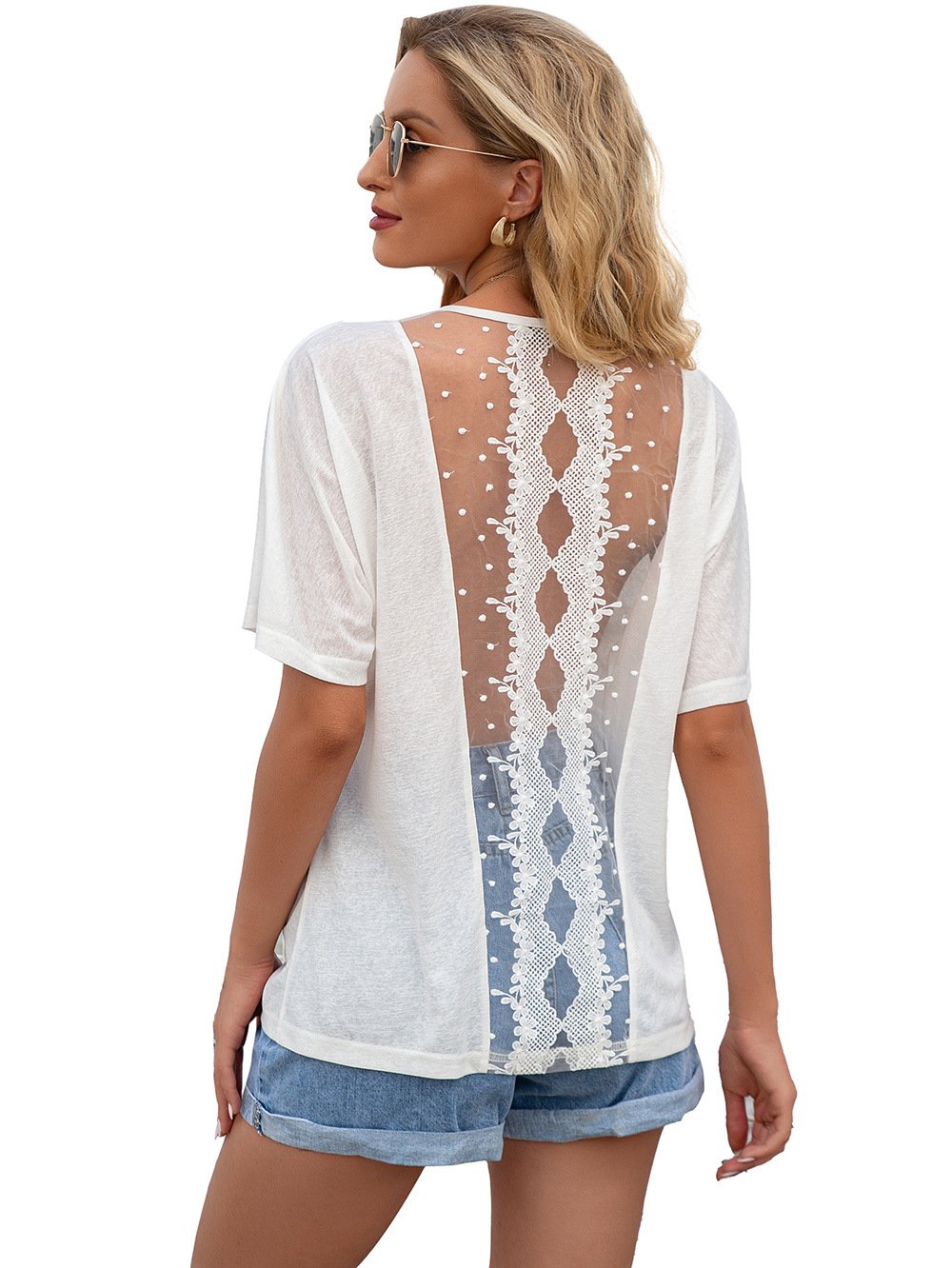 Round neck short sleeve cut out lace stitching T-shirt