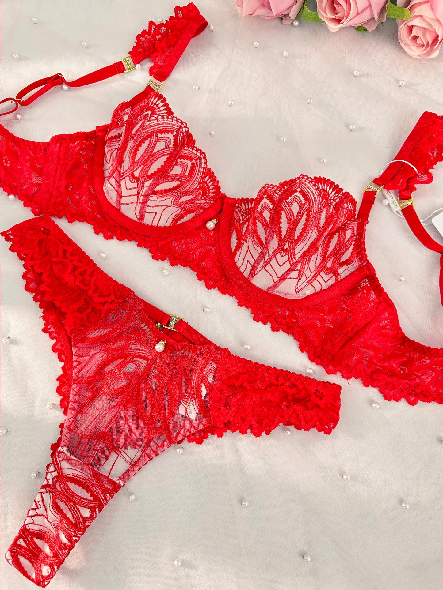 Free Shipping For Eye-catching Red Embroidered Small Pearl Lingerie Set