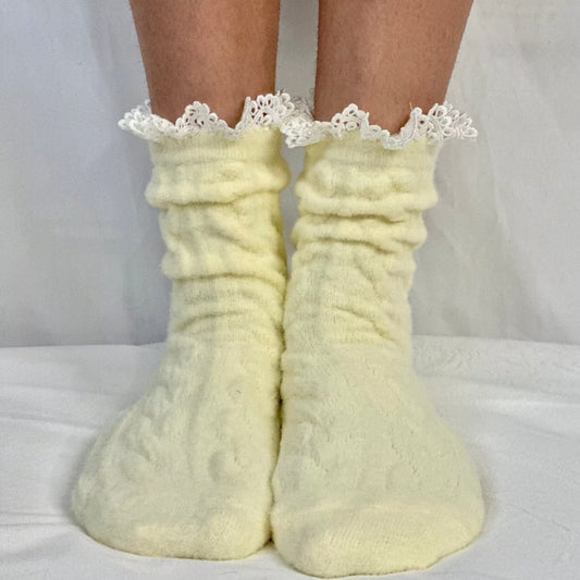 HEAVENLY ultra soft lace sock - yellow