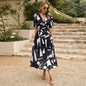 2025 Summer Harvest Waist Cinching V Neck Printed Maxi Dress