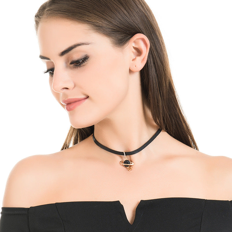 Ball Star Collarbone Choker