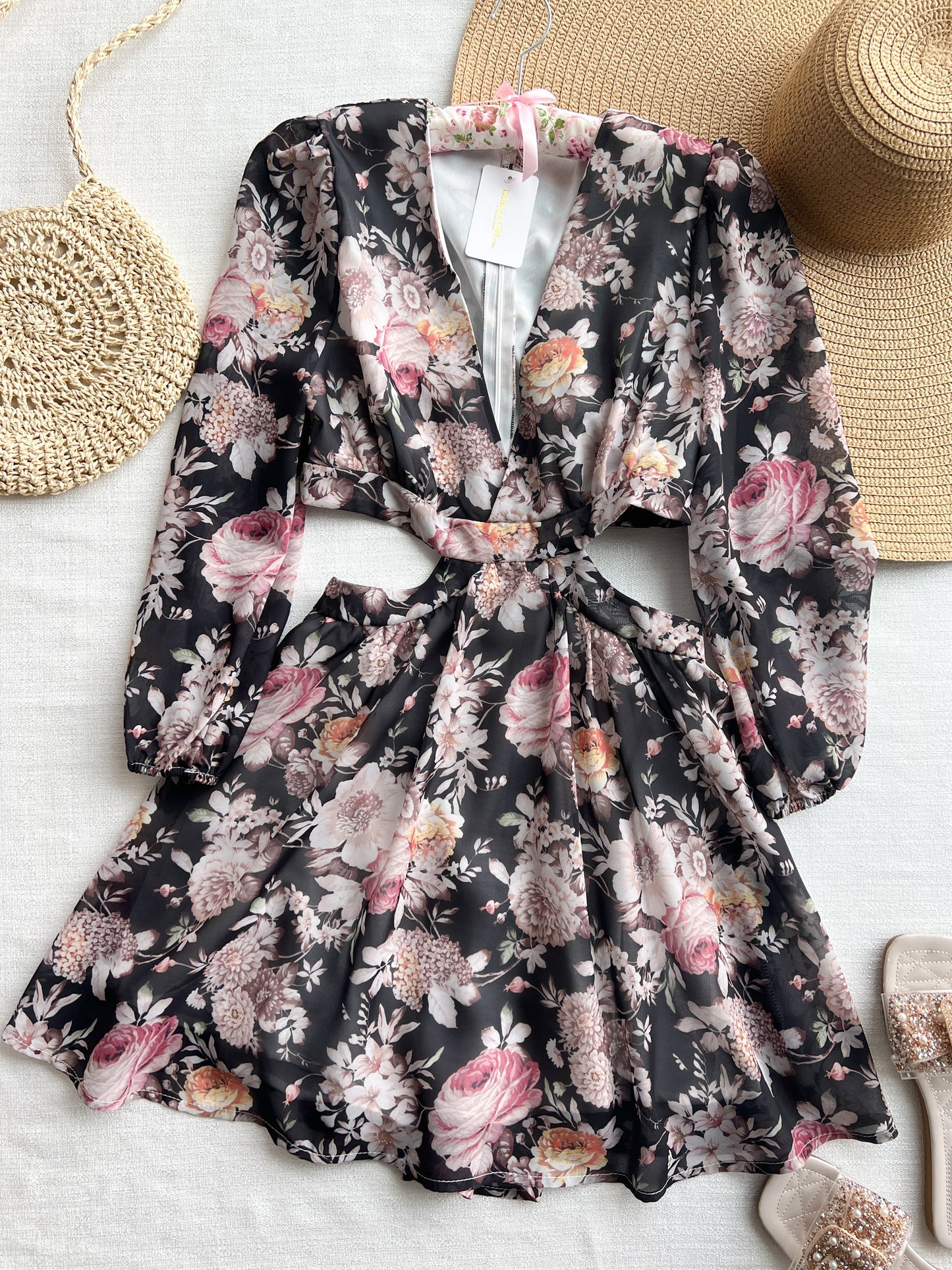 Free Shipping For V-neck Cut Out Florals Print Black Half Sleeve Mini Dress