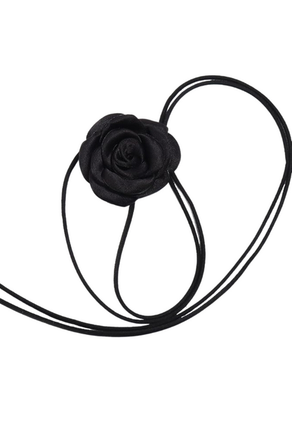 Free Shipping For Ellie Flower Necklace - Black