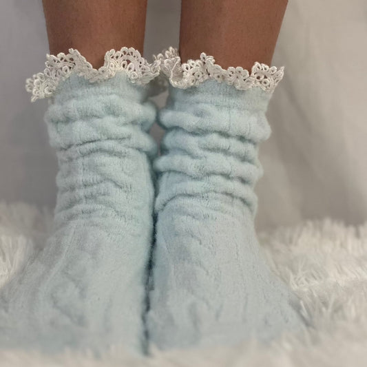 HEAVENLY ultra soft lace sock - blue