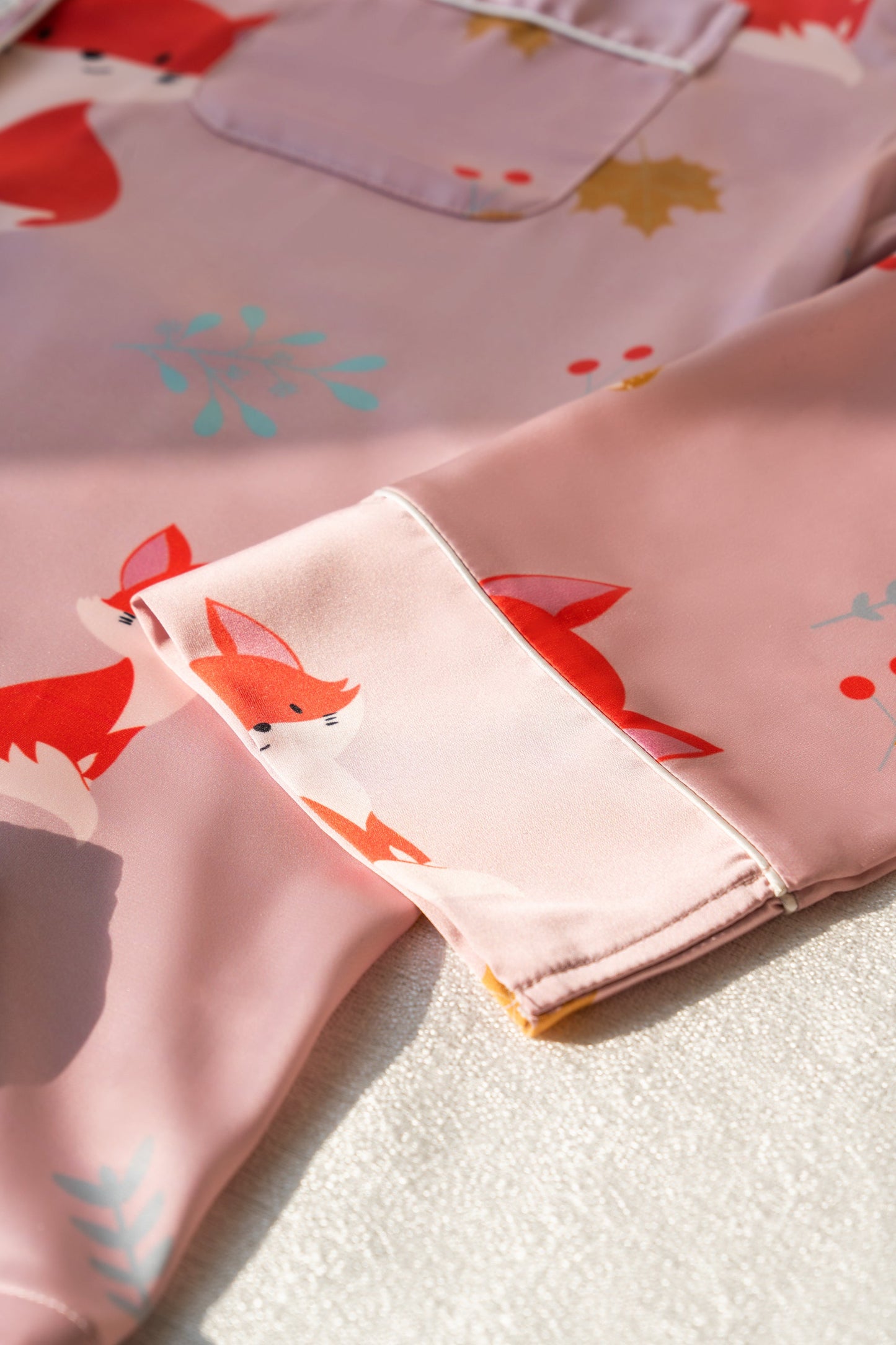 Free Shipping For Pink Fox Print Silky Satin Pajamas Set