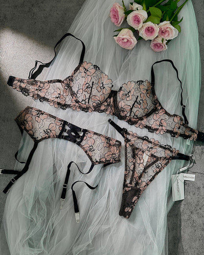 Free Shipping For  Black& Dustyrose Flowers  Lingerie Set