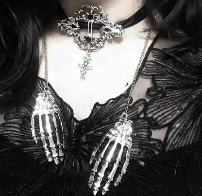 Free Shipping For 'Fingertips' Skeleton Hands Necklace