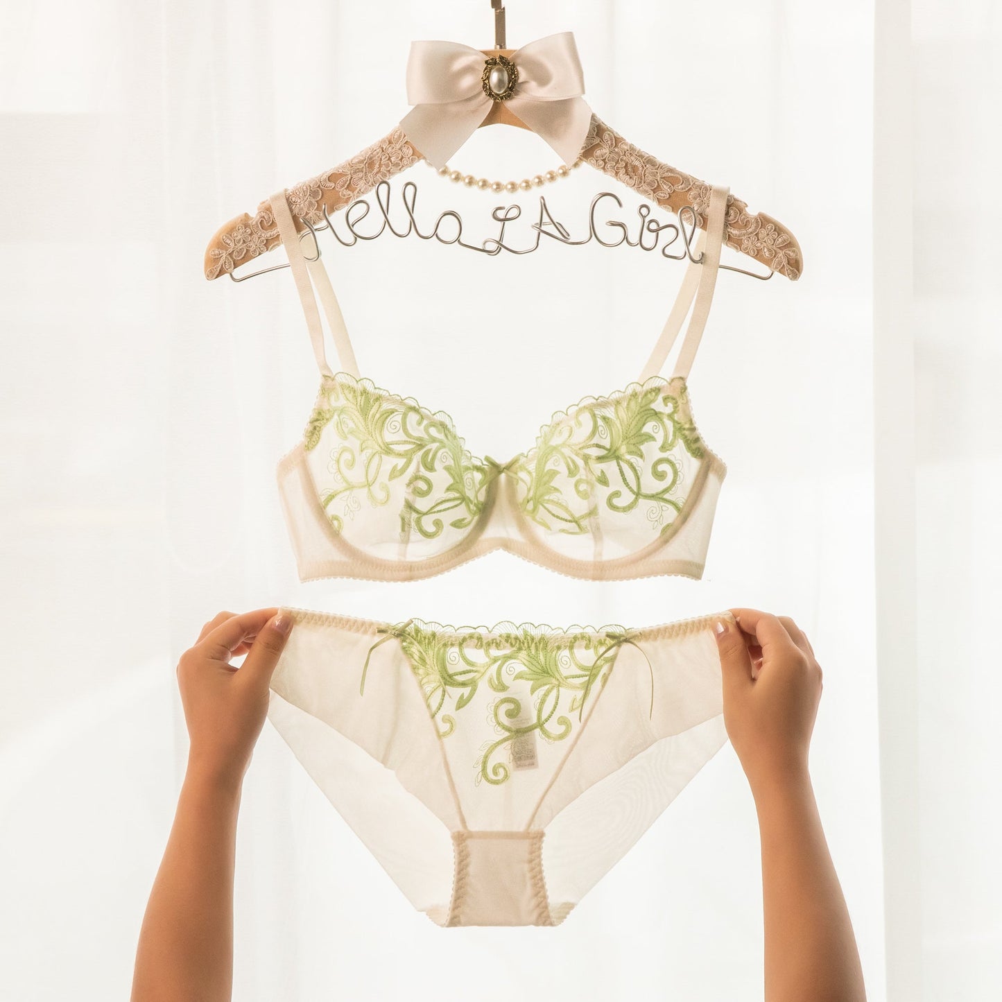 Sexy White Flower Embroidery Lingerie Bra