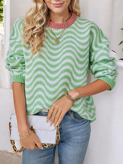 Women's Crew Neck Knit Sweater with Wavy Striped Pattern and Relaxed Fit