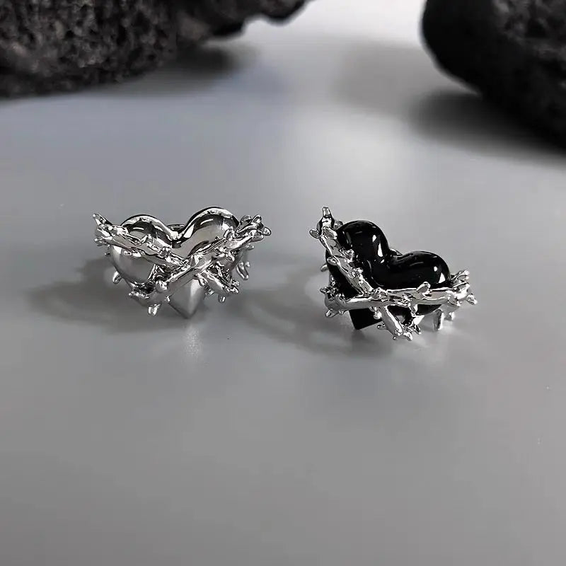 Free Shipping For 'Jungle Heart' Heart Shape Goth Ring