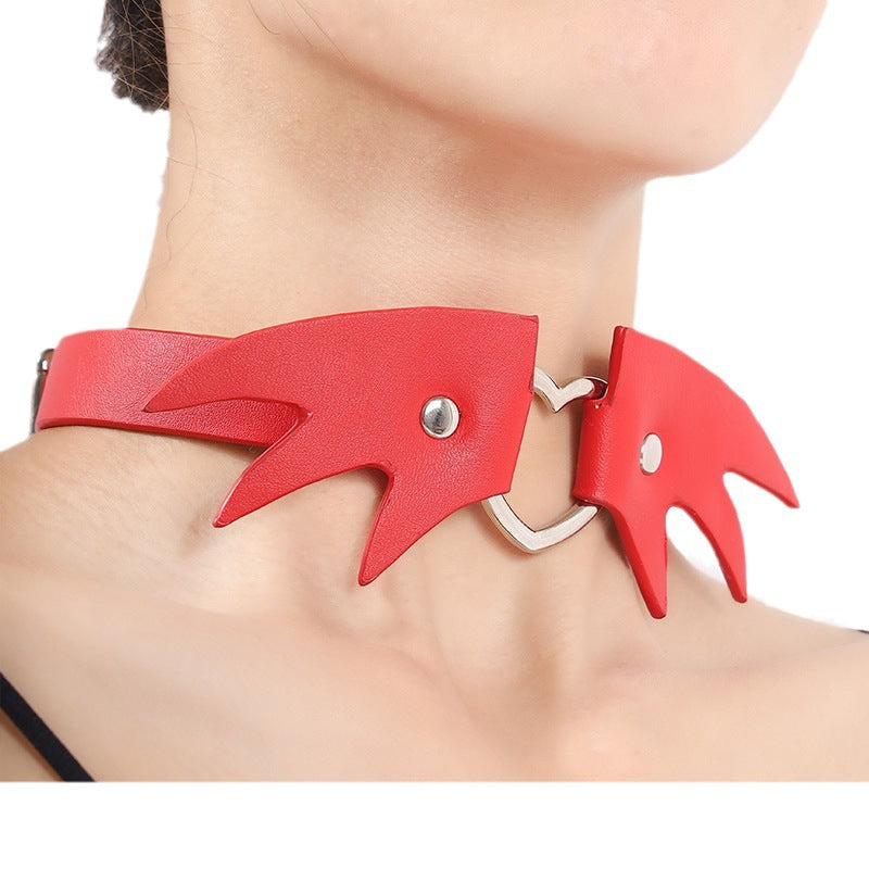 Swallow Wings Training Choker