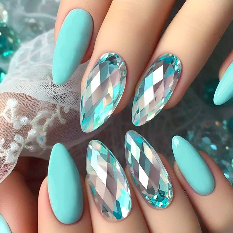 Trendy Almond Shape Solid Color Nails