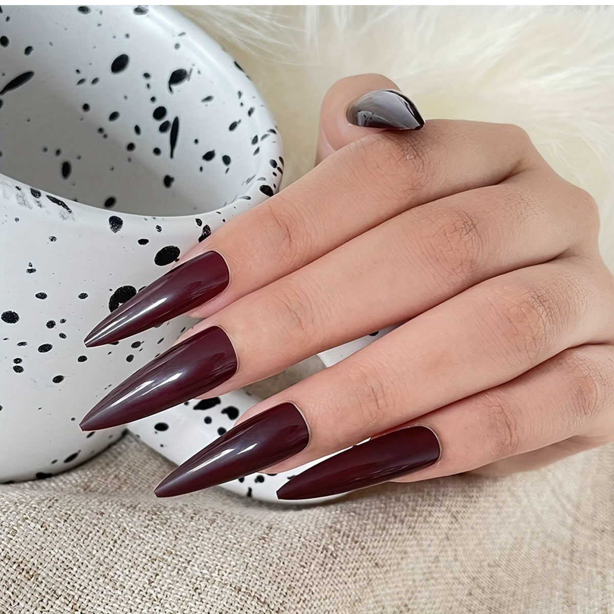 Artistic Brown Stiletto Nails - Pre-made (24-Piece Wholesale)