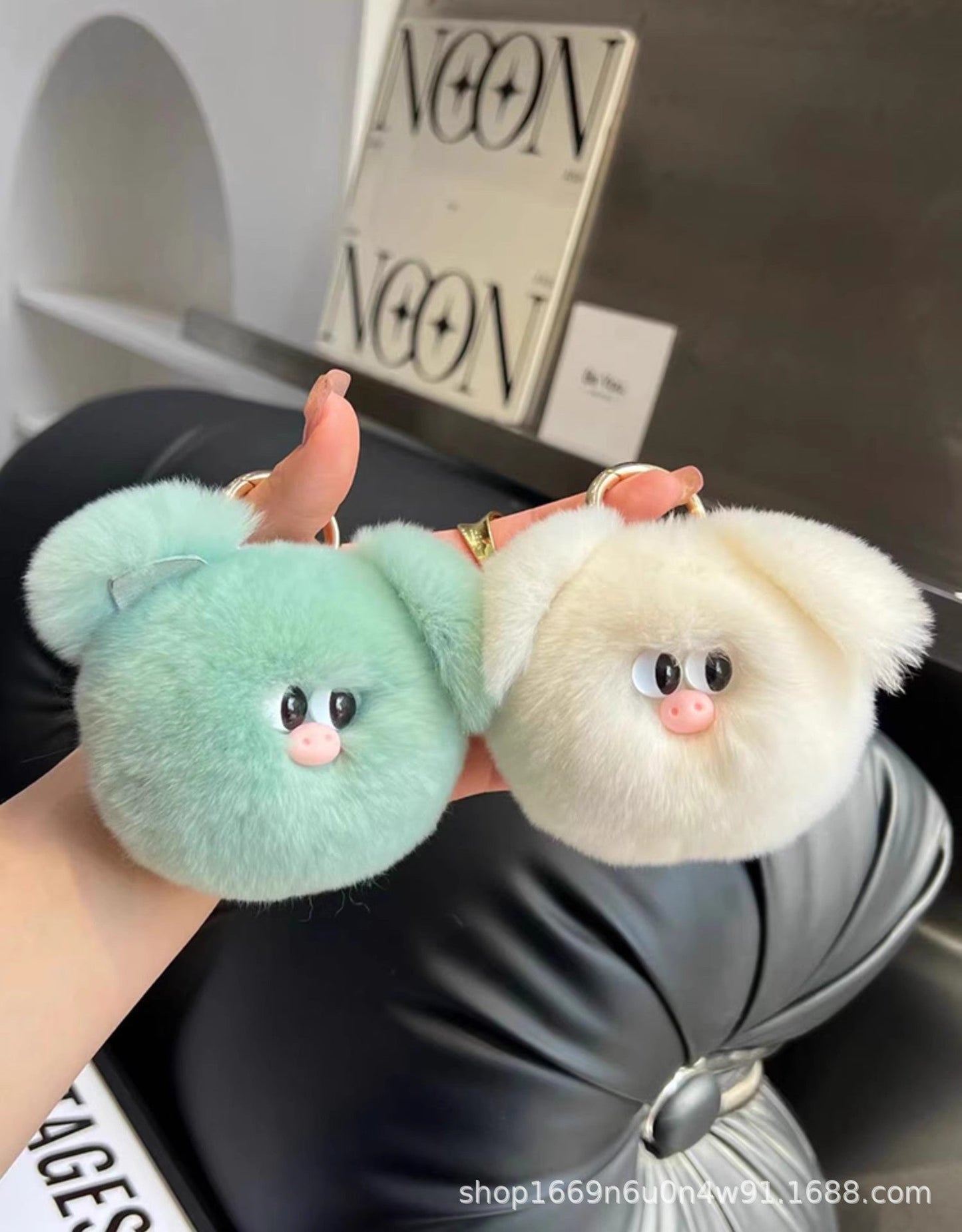 Cute Rabbit Fur Pig Keychain Plush Toy