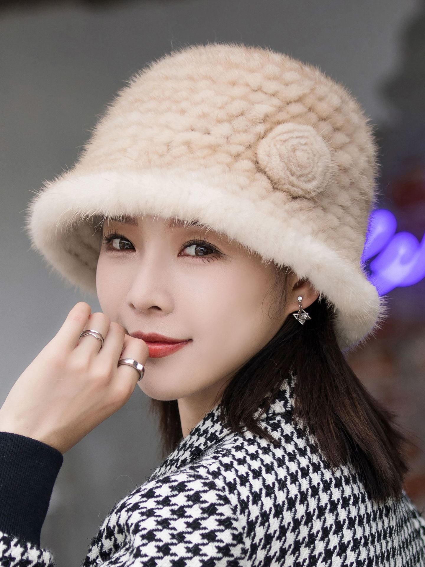 Winter Mink Fur Bucket Hat - Warm & Stylish