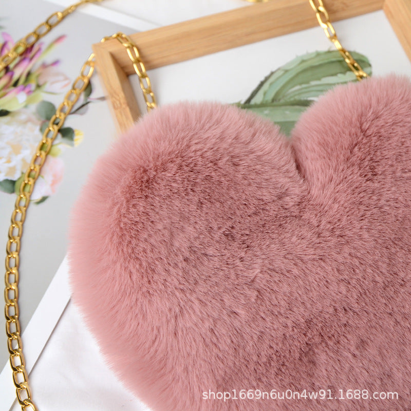 Fashionable Faux Fur Heart-Shaped Bag - Chain Crossbody Purse