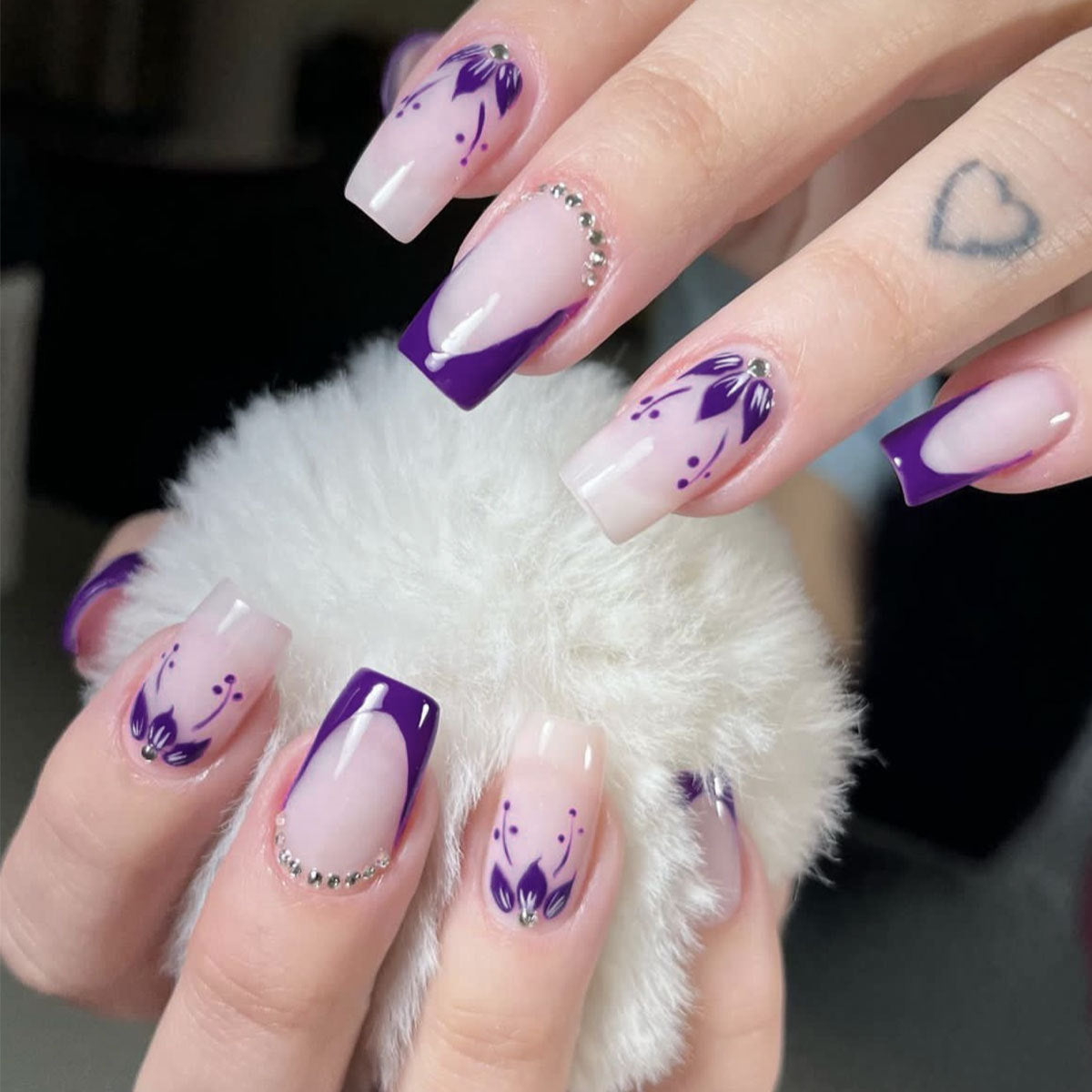 Removable Square Purple Flower Nails with 3D Diamonds