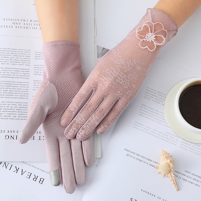 Ceremonial Lace Sunscreen Gloves