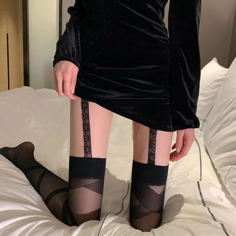 Thorn Stripe Texture Thigh High Stockings