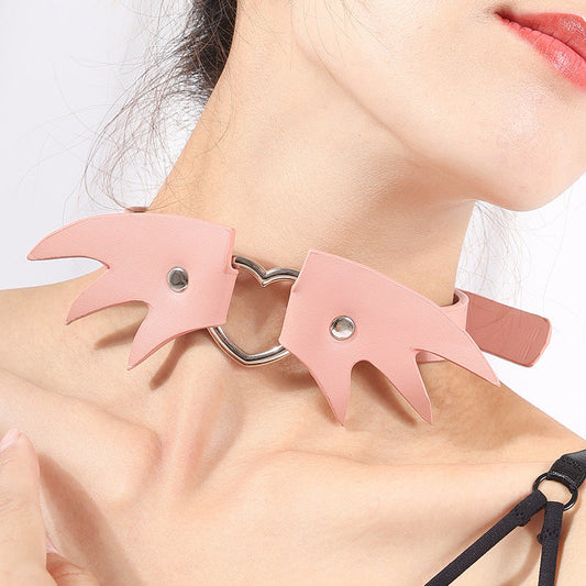 Swallow Wings Training Choker