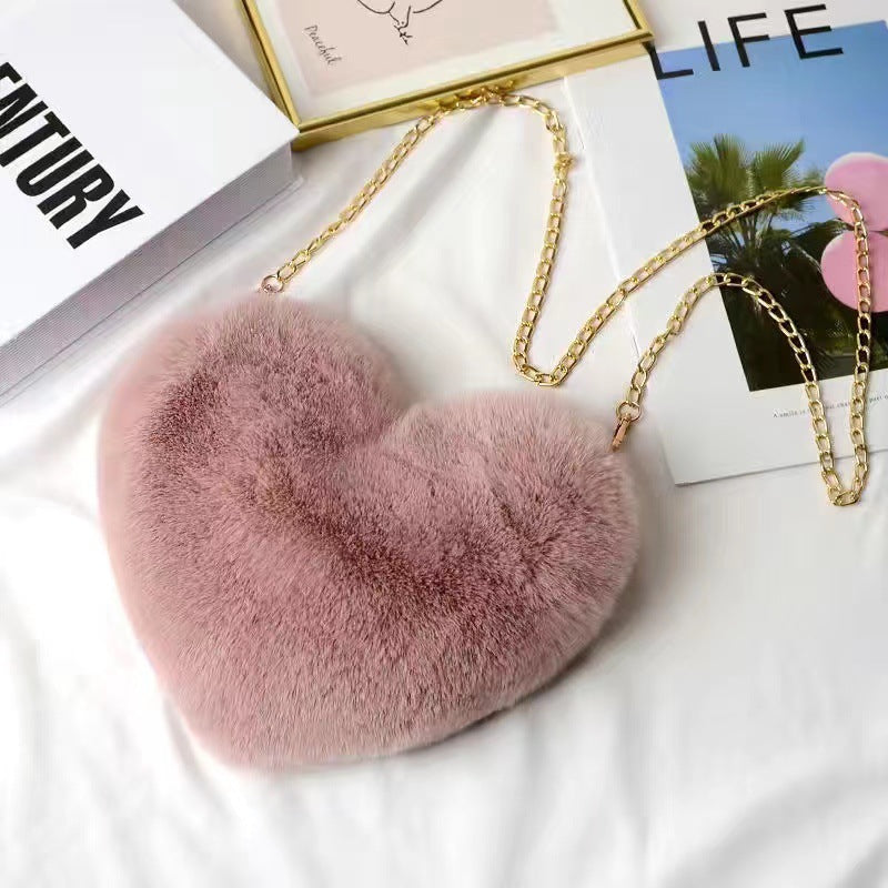 Fashionable Faux Fur Heart-Shaped Chain Crossbody Bag