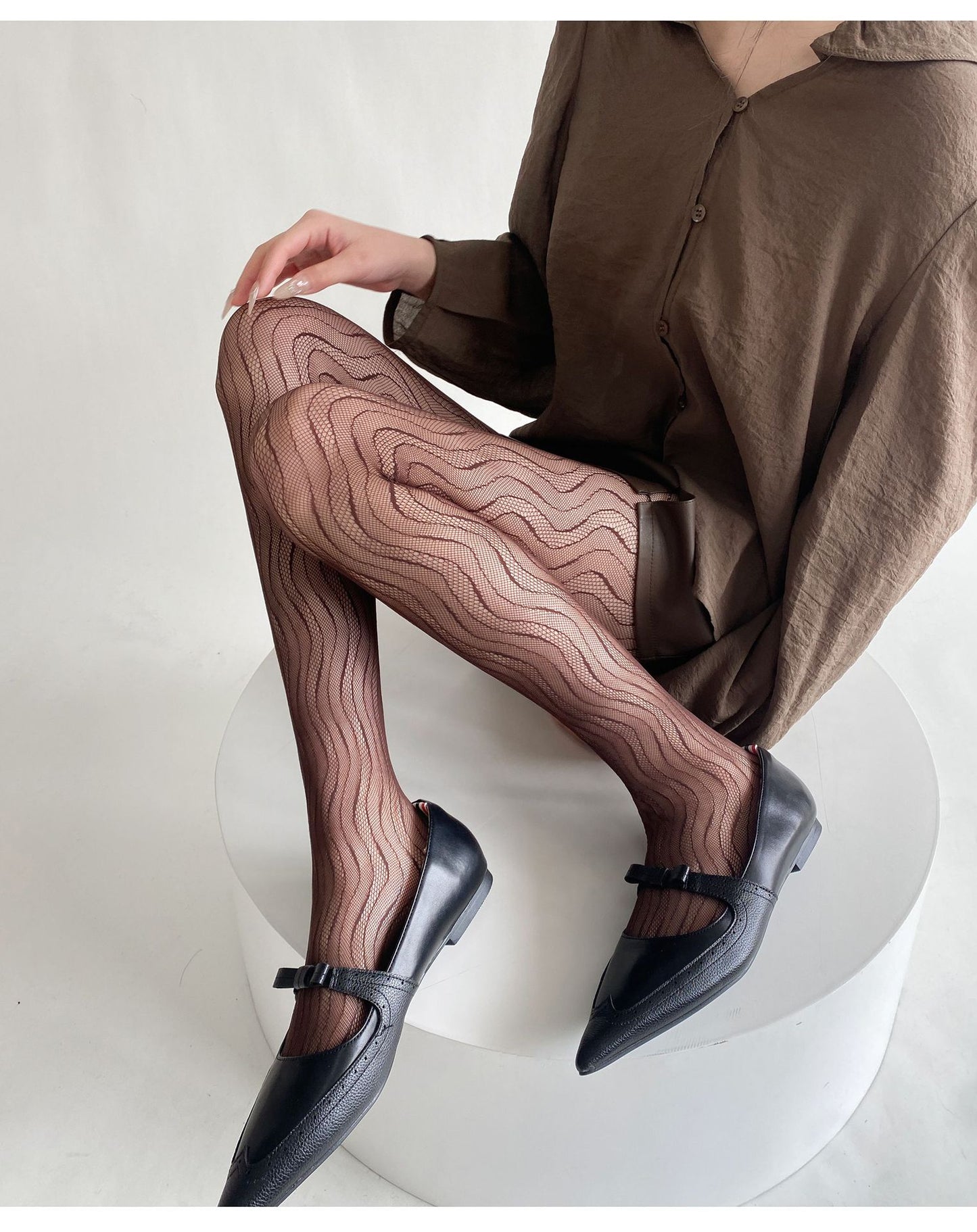 Sexy Thin Wavy Jacquard Lace Hollow Pantyhose