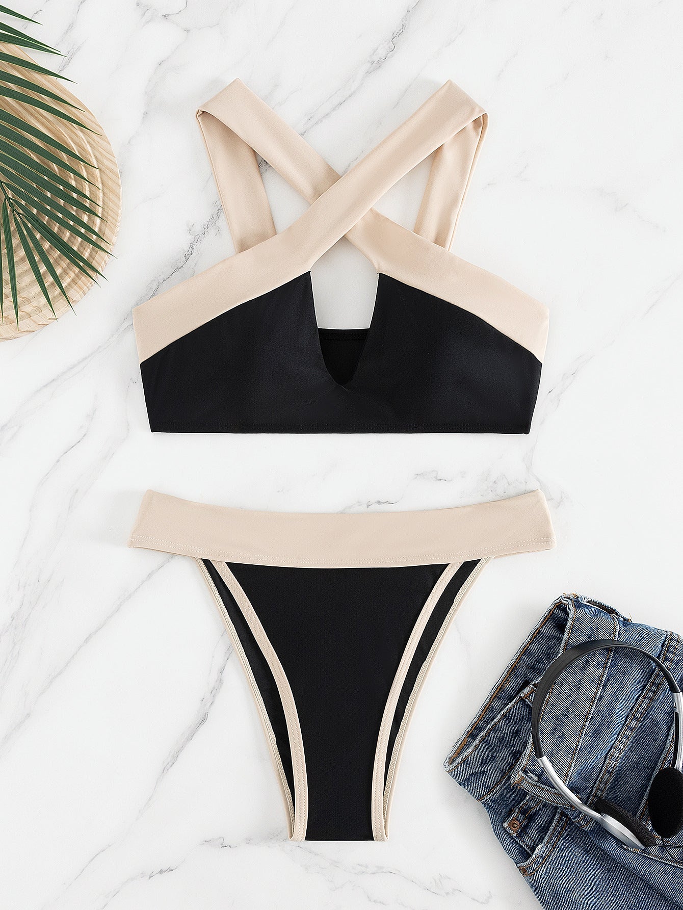 Fashionably Sexy Women's Two-Piece Color Block Swimsuit