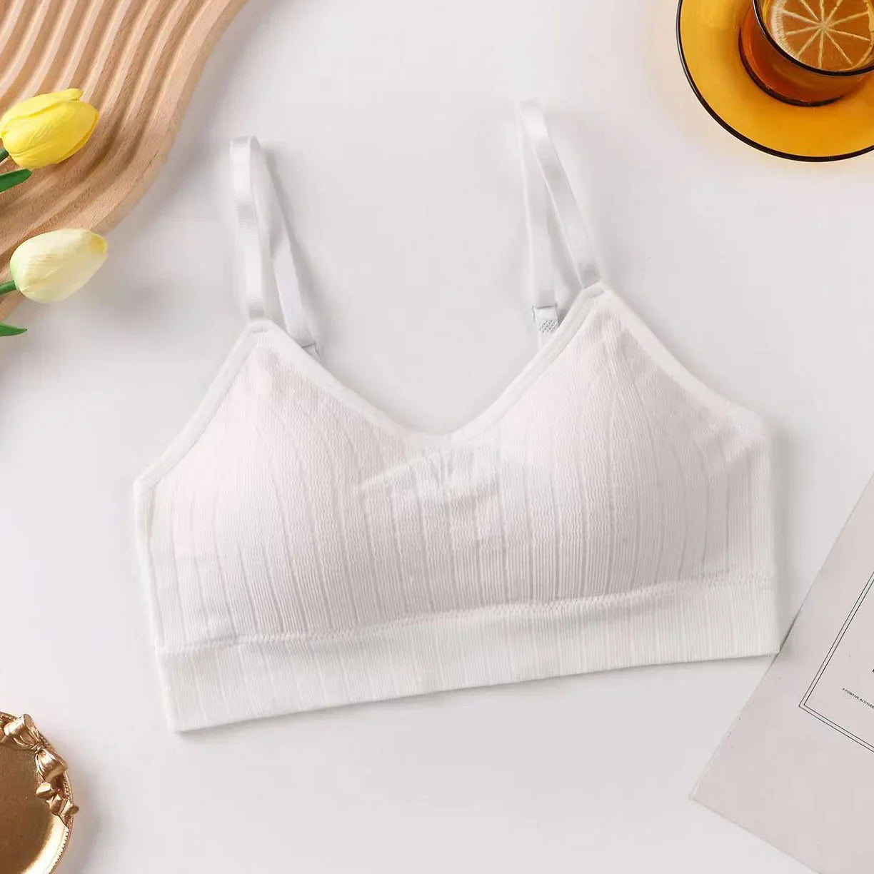 Sleek Wireless Bralette - Comfortable and Stylish Crop Lingerie