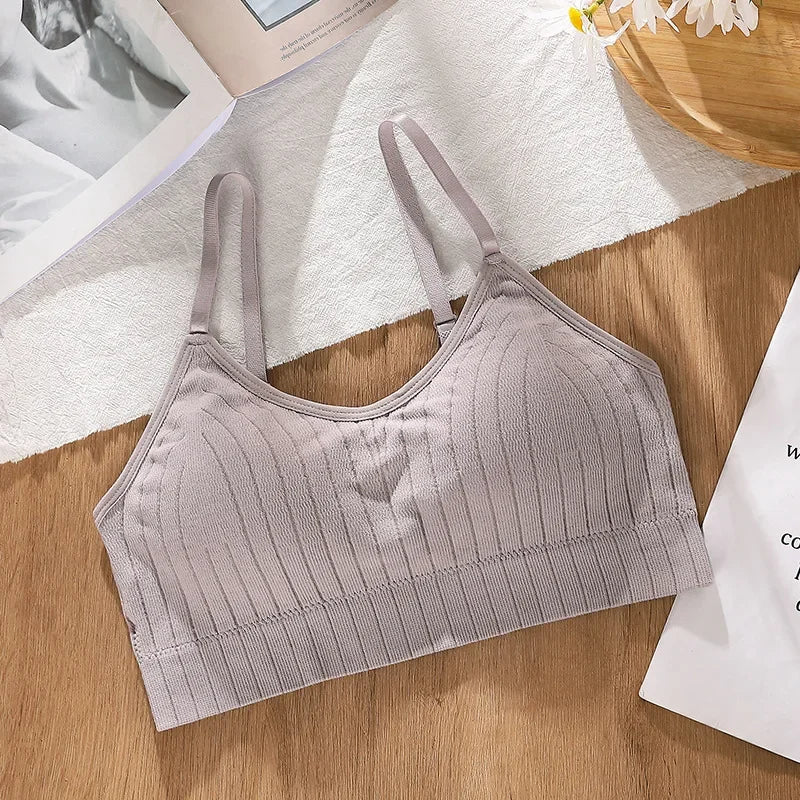 Sleek Wireless Bralette - Comfortable and Stylish Crop Lingerie