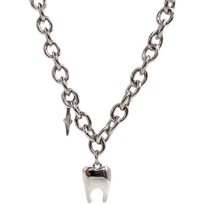 Free Shipping For 'Spooky' Teeth & Star Shape Necklace