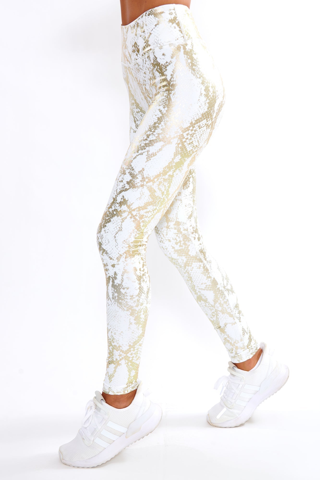 Free Shipping For Ariel Snakeskin Fitness Leggings - White