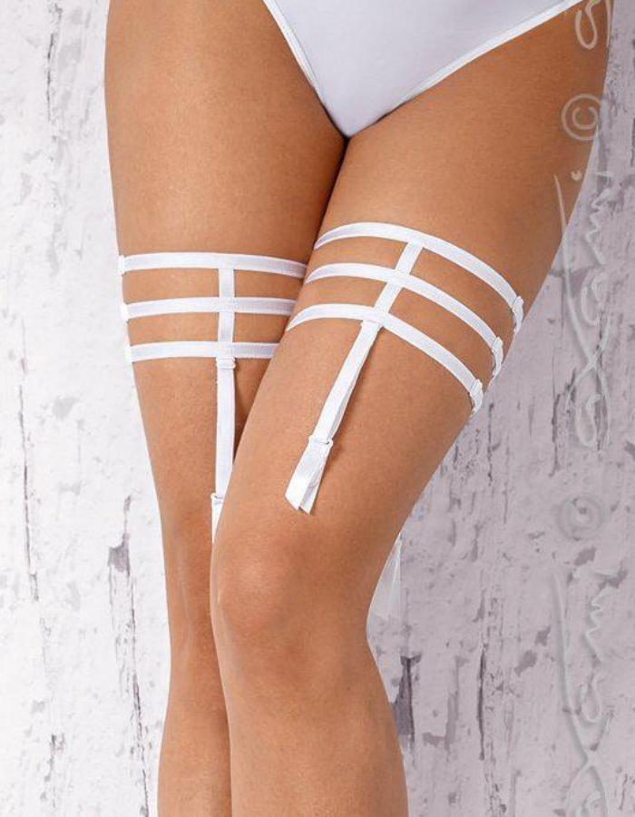 7024 Virason Garters