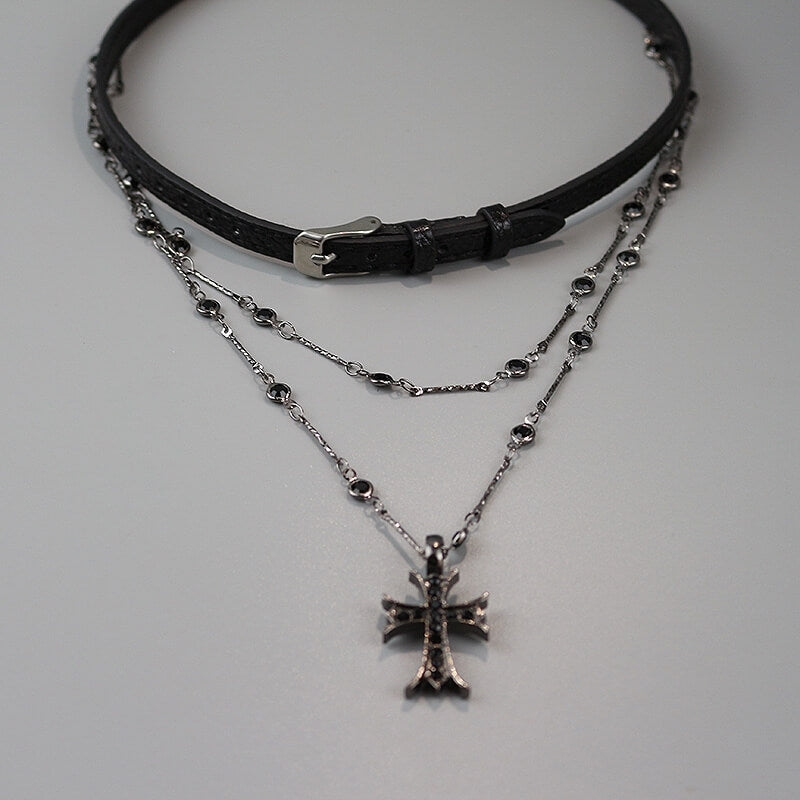 Sexycross necklace