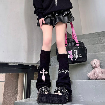 Sexy Alt girl cross leg warmers