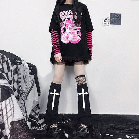 Sexy Goth cross leg warmers