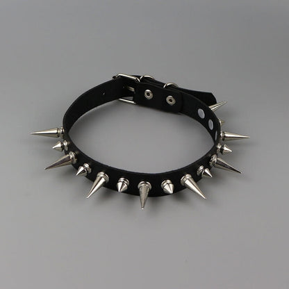 Punk rock rivet choker