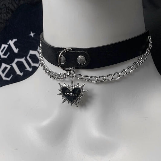 New Fashion Thorned heart choker