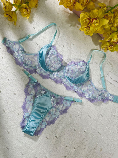 Free Shipping For Romantic Blue Embroidered Push-up Lingerie Set