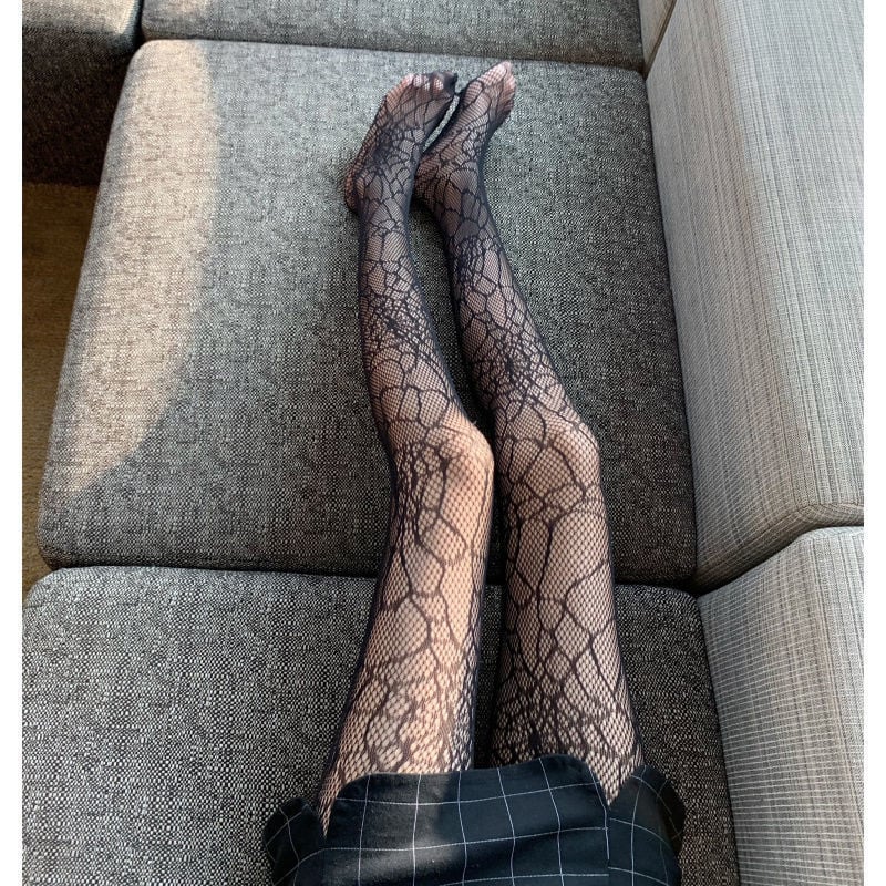 Fishing Net Stockings Spider Web Autumn and Winter Thin Hollow Pattern Bottomed Pantyhose Office Silk Stockings Nightclub Silk Stockings