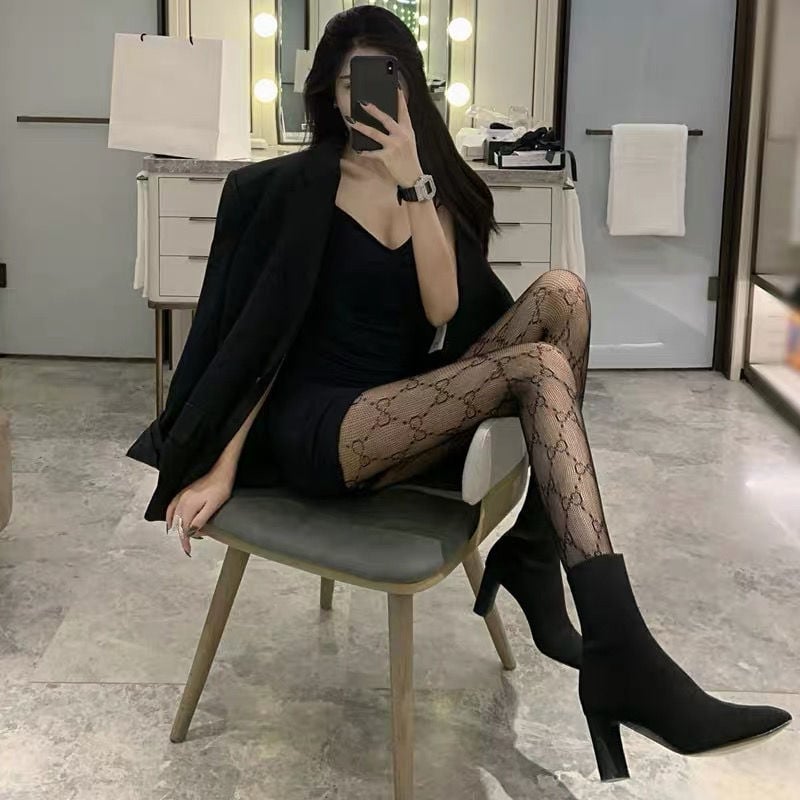 Popular Letter Silk Stockings Retro Ins Sexy Fashion JK English B-word Bottomed Jumpers Fishing Net Stockings