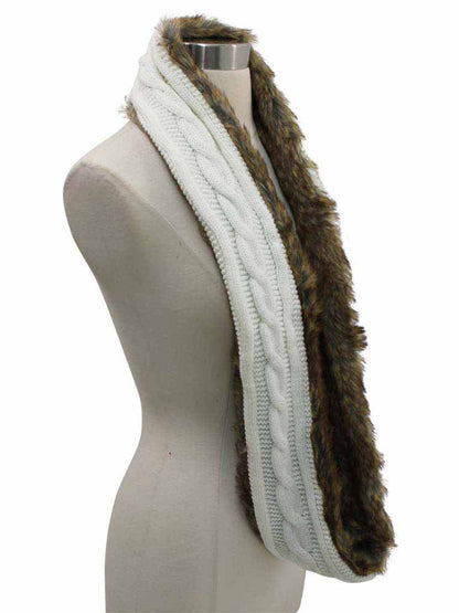 Cable Knit Infinity Scarf With Faux Fur Lining